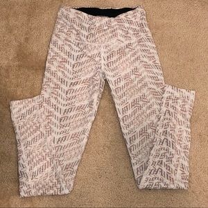 Victoria’s Secret Knockout Leggings XS
